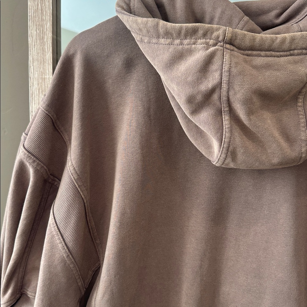 Oli & Hali acid wash Chocolate Brown Sweatshirt - Picture 6 of 7